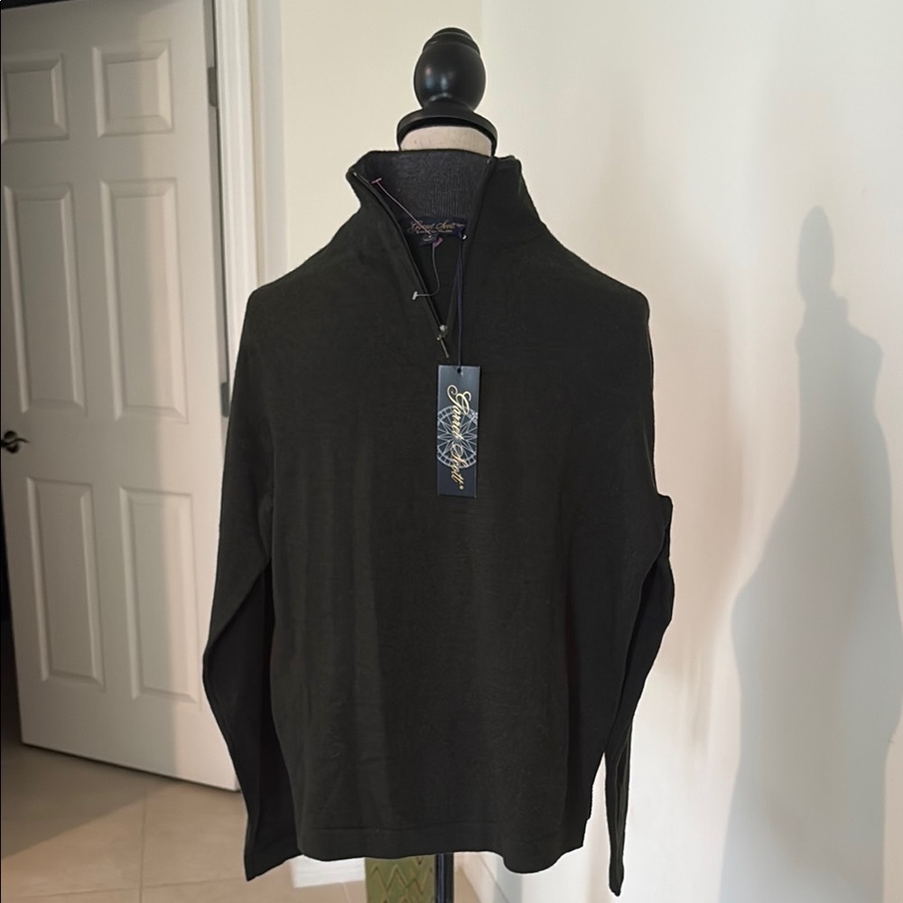 NWT men’s small merino wool sweater Garrett Scott